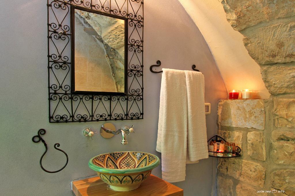 Hotel Beit Ha'Omanim Safed Habitación foto