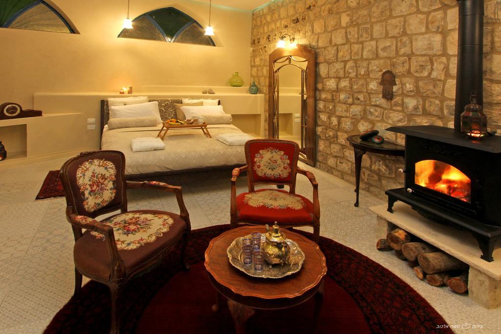 Hotel Beit Ha'Omanim Safed Habitación foto