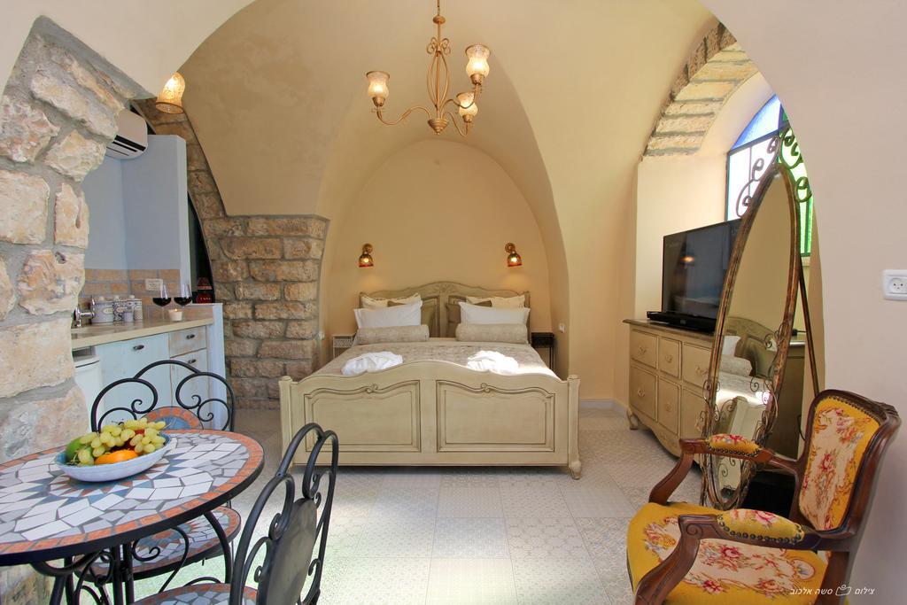 Hotel Beit Ha'Omanim Safed Habitación foto
