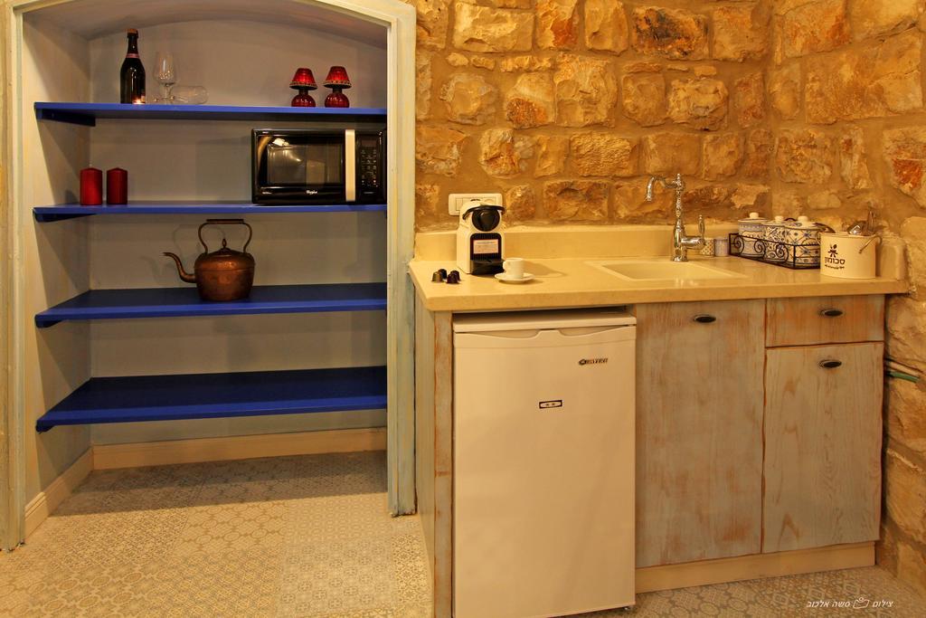 Hotel Beit Ha'Omanim Safed Habitación foto