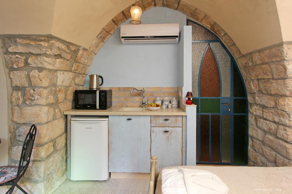 Hotel Beit Ha'Omanim Safed Habitación foto