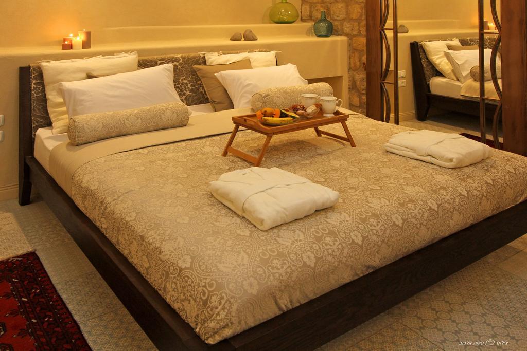Hotel Beit Ha'Omanim Safed Habitación foto