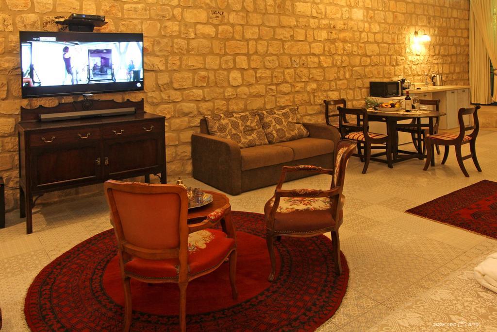 Hotel Beit Ha'Omanim Safed Habitación foto